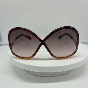Original Tom Ford sunglasses, they are in perfect condition, everything included